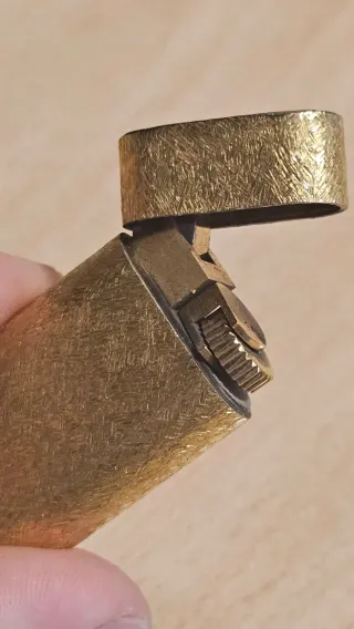 Mechero Cartier Oro