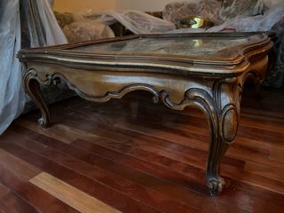 Mesa de centro de mármol y madera