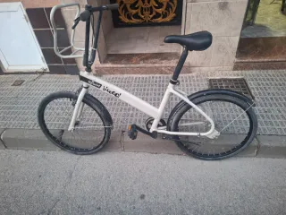 Bicicleta BMX blanca