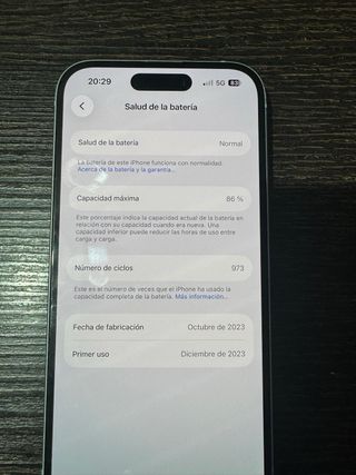 iPhone 15 86% Batería Plata