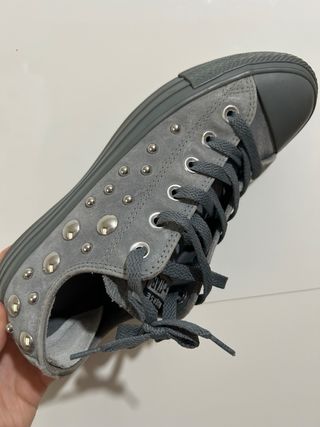 Converse All Star Grises Tachuelas unisex talla 39