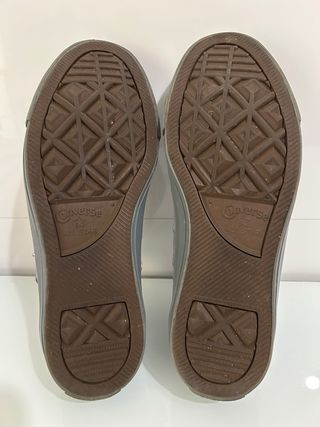 Converse All Star Grises Tachuelas unisex talla 39