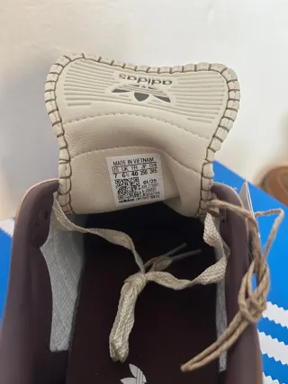 Zapatos Adidas Samba Marrones y Beige