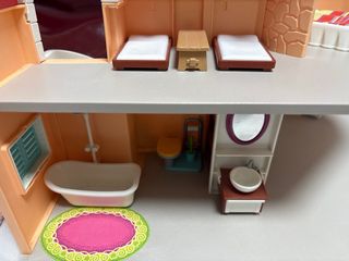Casita Playmobil con escaleras y balcón