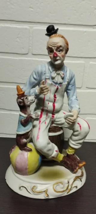Figura payaso y perro porcelana