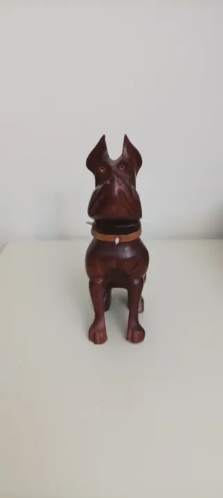 Figura perro bulldog madera