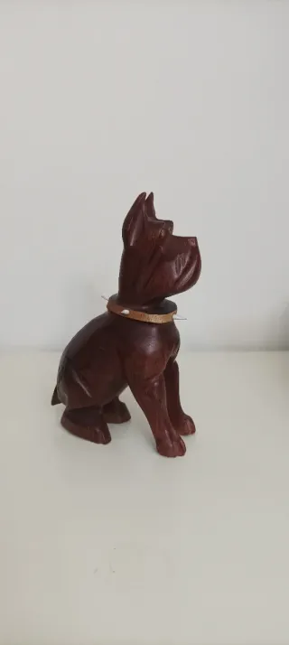 Figura perro bulldog madera