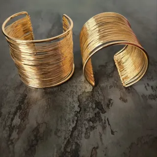 Coppia Bracciali Cuff Rigidi Oro Filo Avvolto