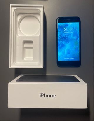 iPhone 7 32GB Negro Libre con Caja