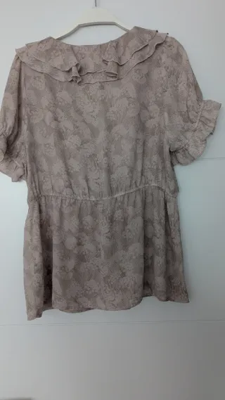 Blusa H&M Beige o Camisa Blue & Bronze Colección R