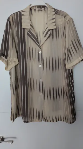 Blusa H&M Beige o Camisa Blue & Bronze Colección R