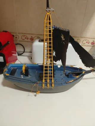 Lote Playmobil: 2 barcos y 80+ figuras