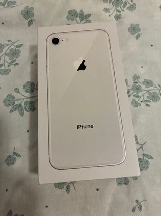 iPhone 8 128GB Plata
