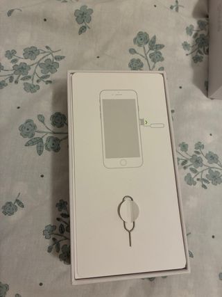 iPhone 8 128GB Plata