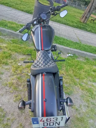 Harley Davidson Sportster Negra