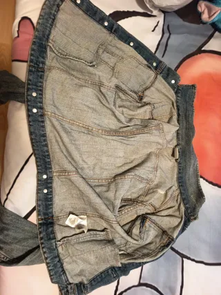 Chaqueta vaquera desgastada