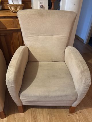 2 Sillones Orejeros Beige Tela