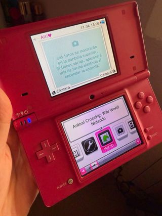 Nintendo DSi Fucsia
