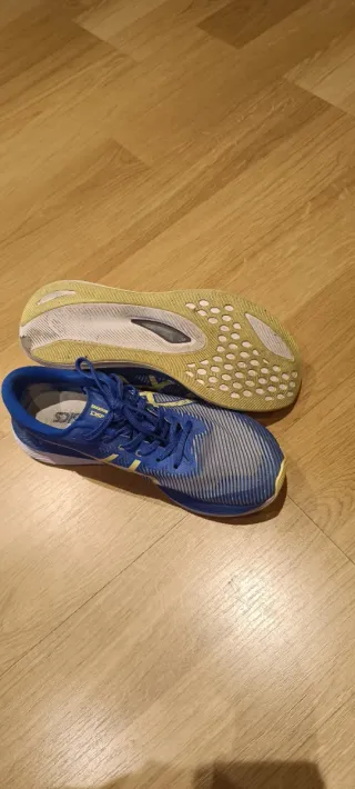 Asics Magic Speed - Zapatillas Running Azul/Amaril