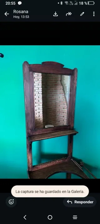 Lavabo antiguo de madera