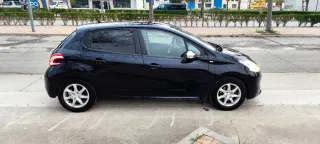 Peugeot 208 2014