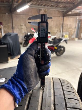 Neumáticos Falken 225/45 R18 95W