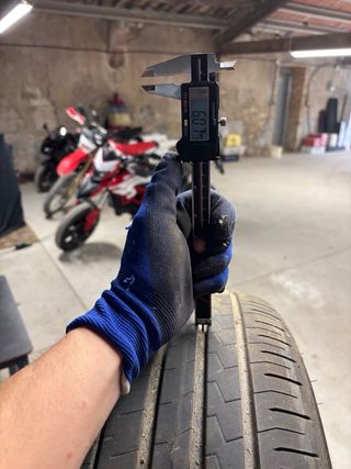 Neumáticos Falken 225/45 R18 95W