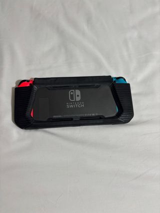 Nintendo Switch con Caja y Accesorios