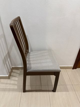Silla de comedor de madera y tela