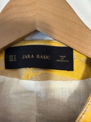 Chaqueta Zara Cruzada Estampada