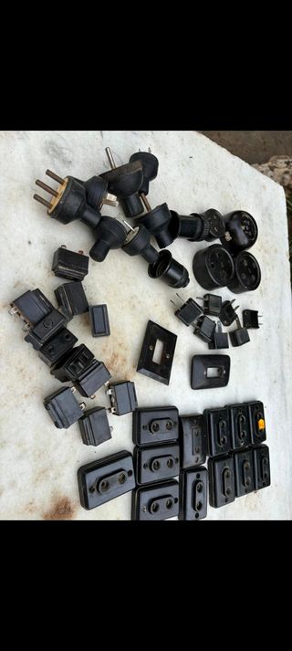 Lotes de enchufes e interruptores antiguos