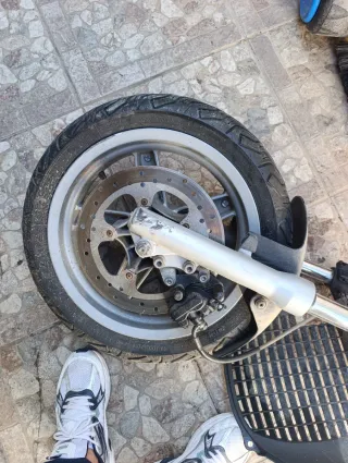 Rueda Moto Piaggio X8 Michelin