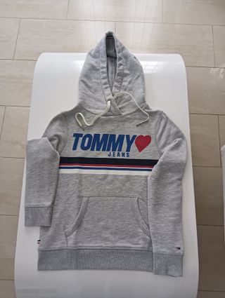 Sudadera Tommy Jeans Gris con Corazón