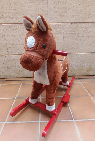 Caballito balancín infantil