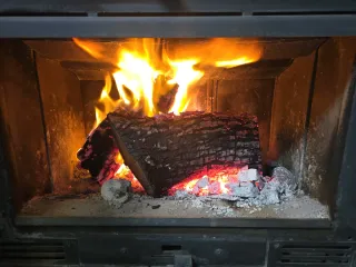Leña de olivo para chimenea,barbacoa.