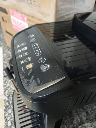 Cafetera DeLonghi Magnifica Evo