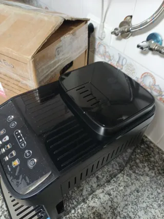 Cafetera DeLonghi Magnifica Evo