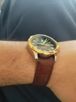 Reloj Poedagar Cuero Marrón y Plata Nuevo