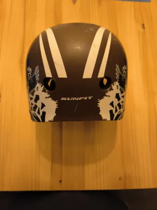 Casco Skate Runfit Marrón