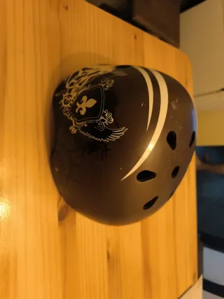 Casco Skate Runfit Marrón