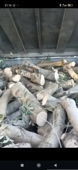 Remolque de leña Alrededor de 1000kg