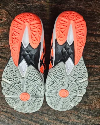 Asics Gel-Blade 5 R556Y Coral/Gris Talla 36