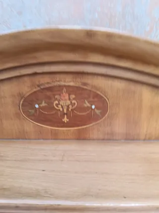 Mesita auxiliar vintage de madera y mármol