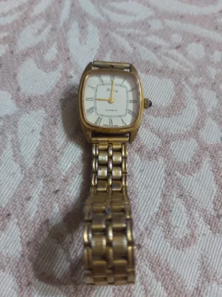 Reloj Hotling Vintage Dorado y Blanco