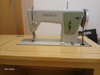 Máquina de coser Wertheim