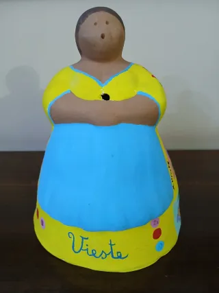 Scultura Massaia Salentina in terracotta