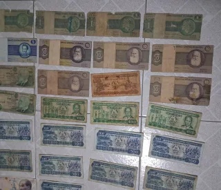 Lote 31 Billetes Mundiales Extranjeros