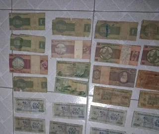 Lote 31 Billetes Mundiales Extranjeros