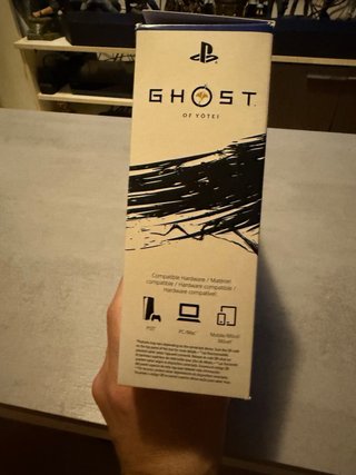 Mando DualSense Ghost of Yotei