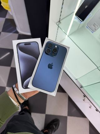 iPhone 15 Pro Azul Marino
